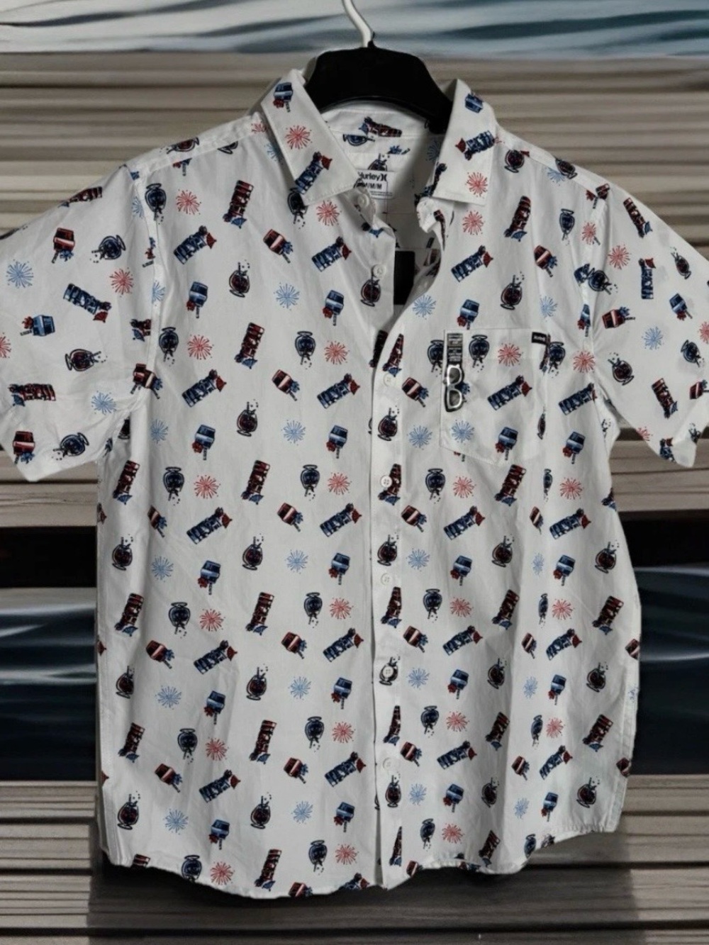 Hurley NWT Obsidian Print Freaky Tiki Short Sleeve Button Down Cotton Men Sz Med
